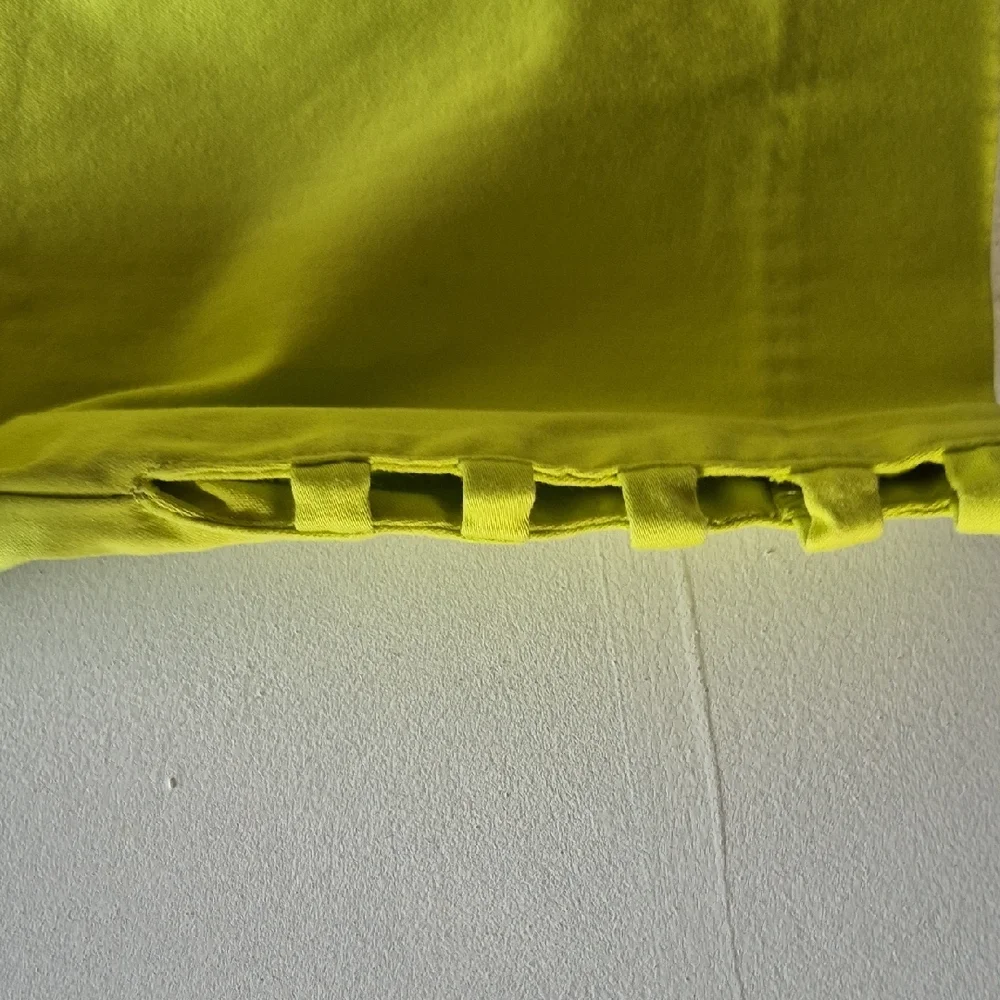 Vibrant Lime Capris for Women - Picture 4 of 6